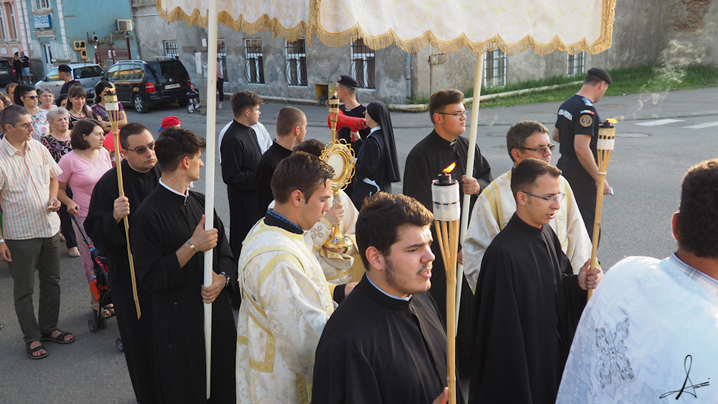 Seminariștii orădeni prezenți la hramul mănăstirii Preasfintei Inimi a lui Isus din Zalău