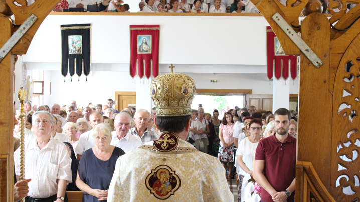 20 de ani de la sfinţirea Bisericii „Adormirea Maicii Domnului” din Târgu Mureș