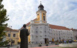 Moaștele Fericitului Episcop Iuliu Hossu şi ale Fericiţilor Episcopi martiri venerate în Catedrala "Schimbarea la Față" din Cluj