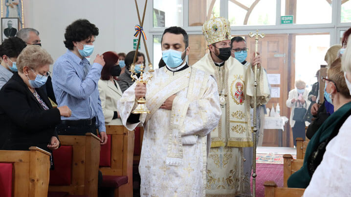 Vizita pastorală a Preasfințitului Claudiu în Parohia „Nașterea Domnului” - cart. Zorilor, Cluj-Napoca