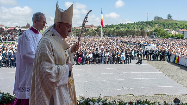 Simpozion Internațional online „Să mergem împreună” universalitate și incluziune. Doi ani de la Vizita Papei Francisc la Blaj (2019-2021)