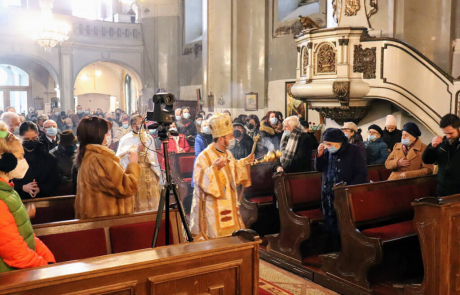 Preasfinția Sa Claudiu în Catedrala din Cluj-Napoca: „frații și surorile noastre din Ucraina au nevoie de ajutorul nostru”