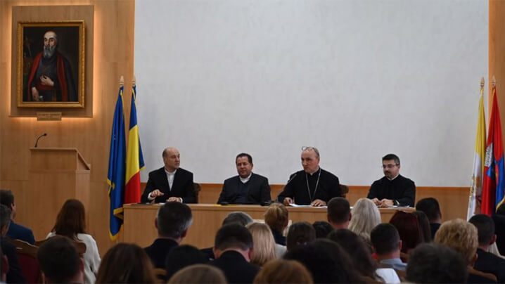 Întâlnirea Preasfințitului Virgil Bercea cu familiile preoților și ale laicilor din Protopopiatul de Oradea