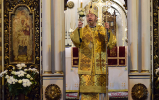 Duminica Învierii celebrată de PS Claudiu în Catedrala „Schimbarea la Față”