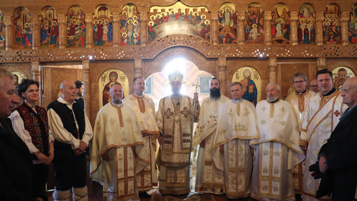 Vizită pastorală a Preasfinției Sale Claudiu în parohia Cluj – Dâmbu Rotund